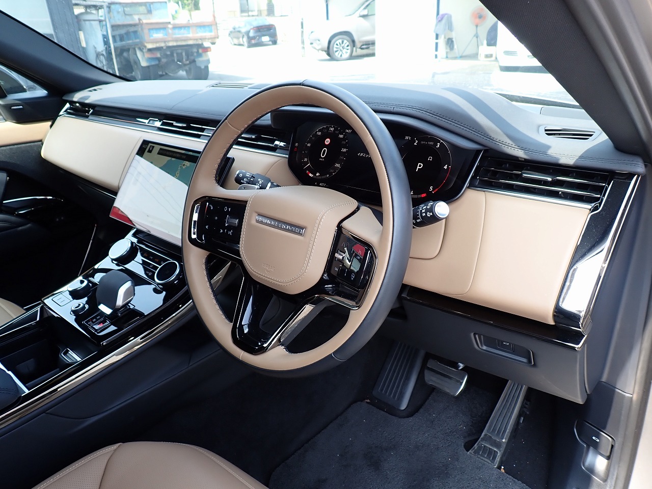 LAND ROVER RANGE ROVER