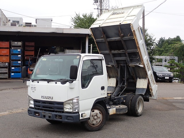 ISUZU Elf Truck