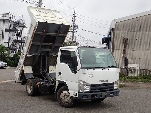 ISUZU Elf Truck