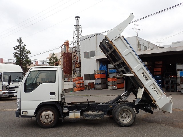 ISUZU Elf Truck