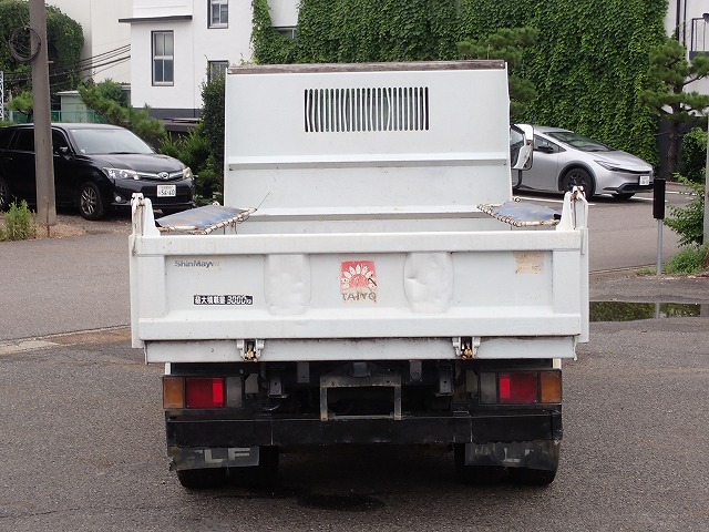ISUZU Elf Truck