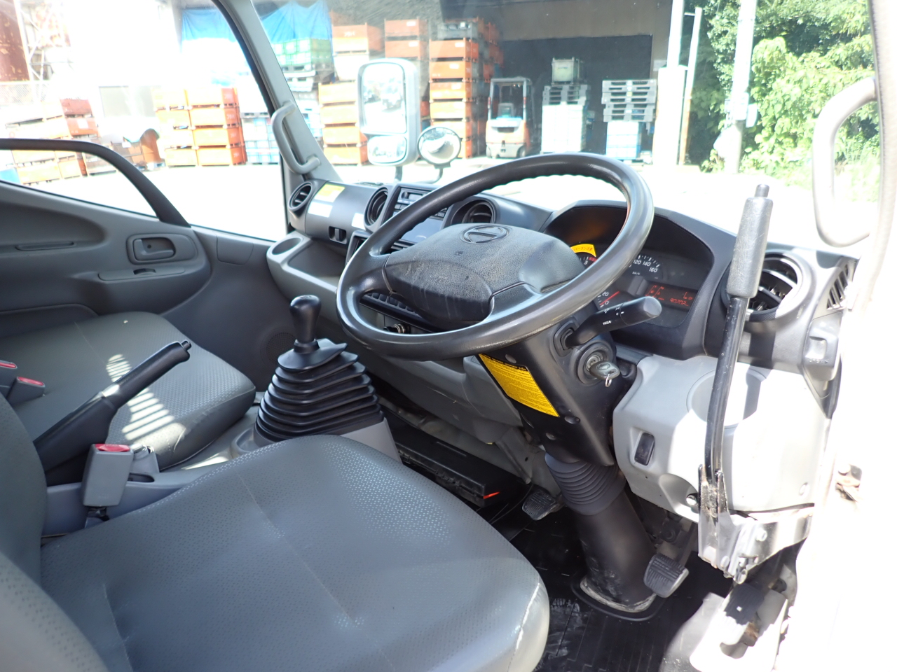 HINO Dutro