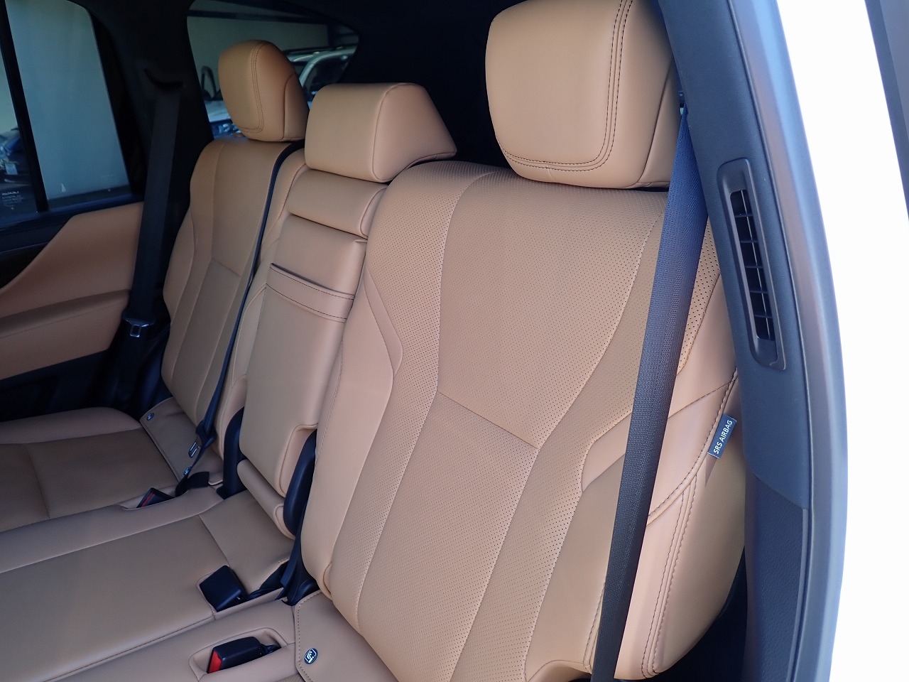 LEXUS LX 600