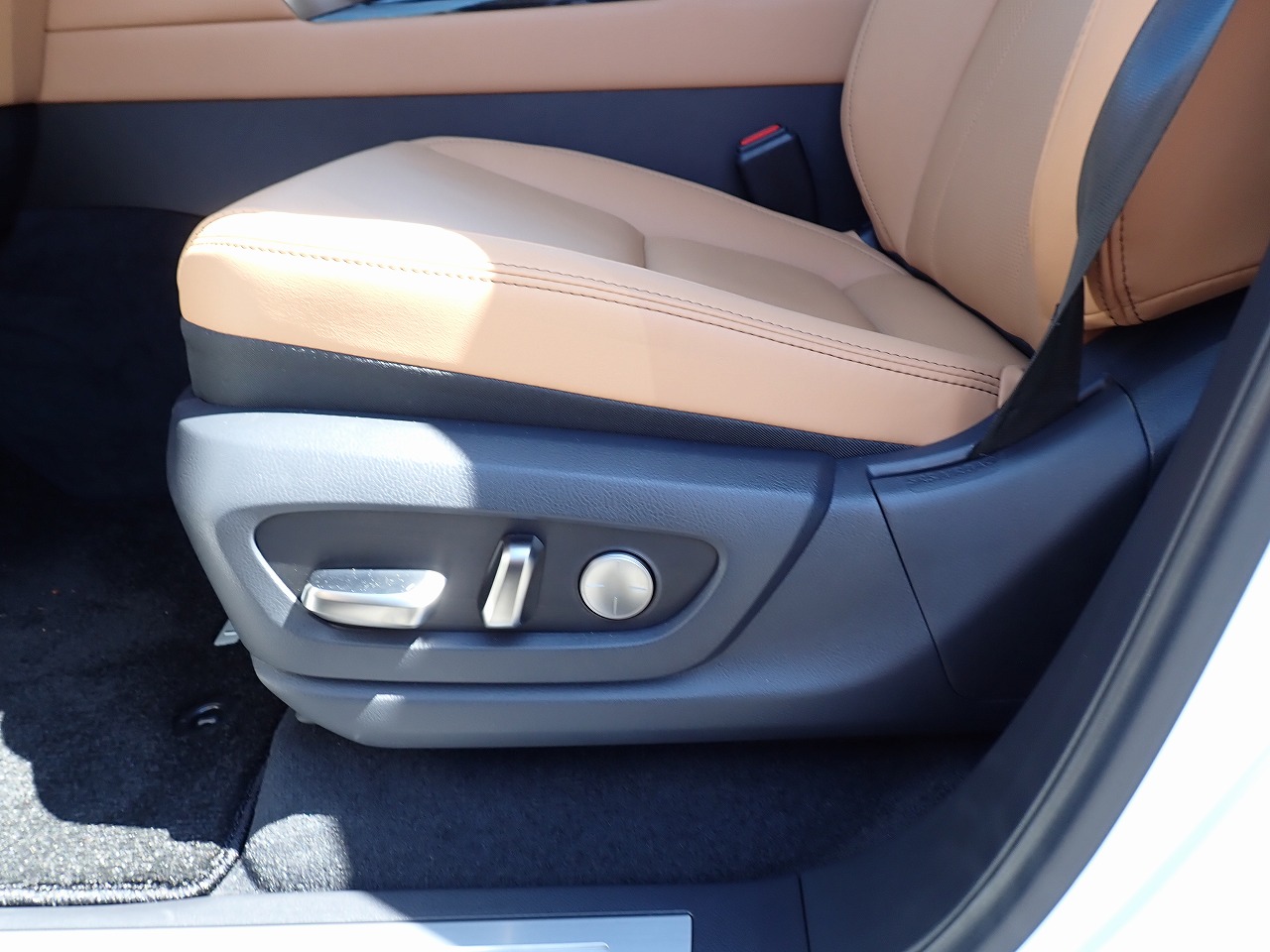 LEXUS LX 600