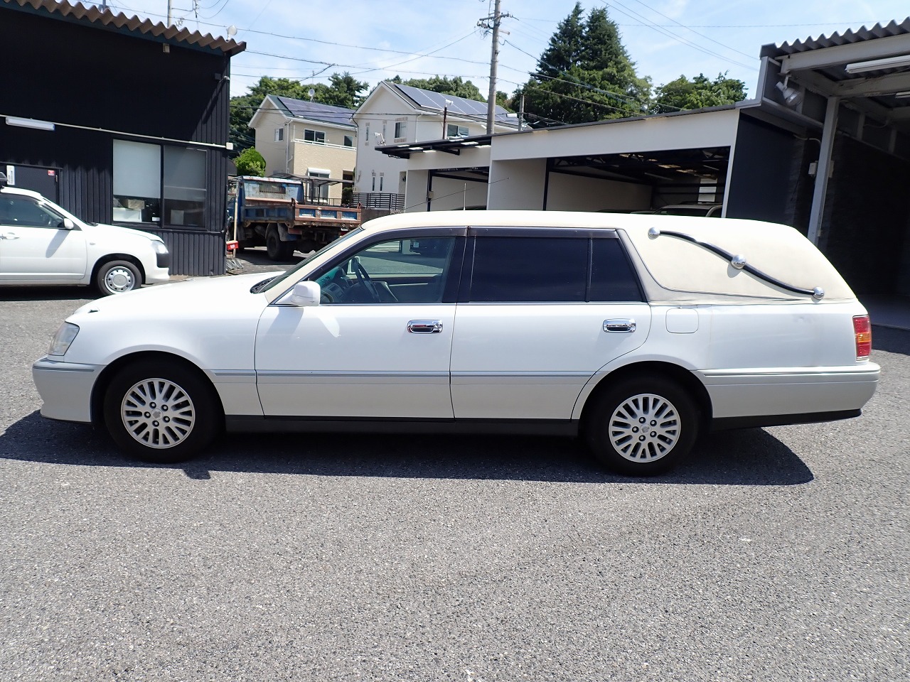 TOYOTA Crown Estate