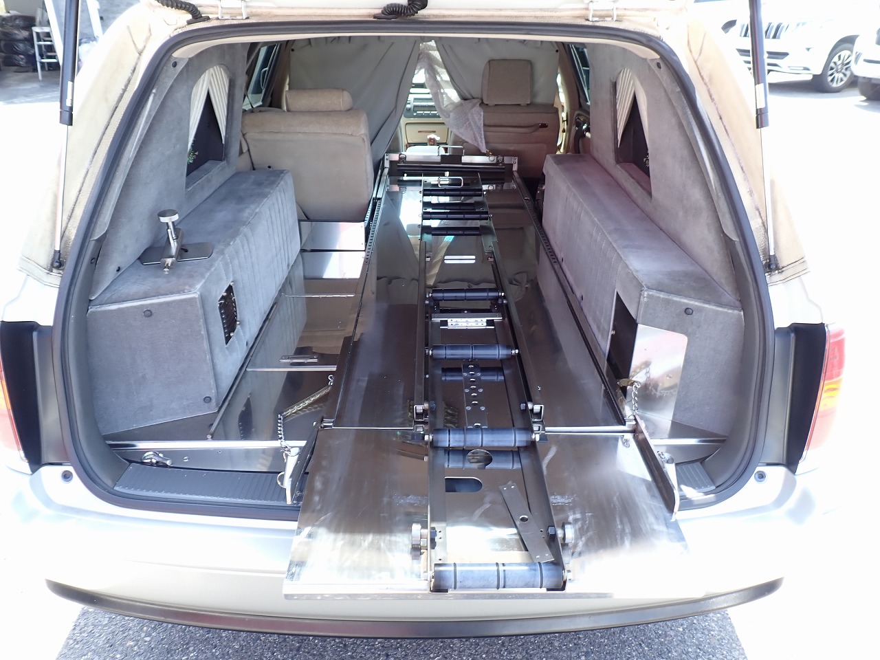TOYOTA Crown Estate