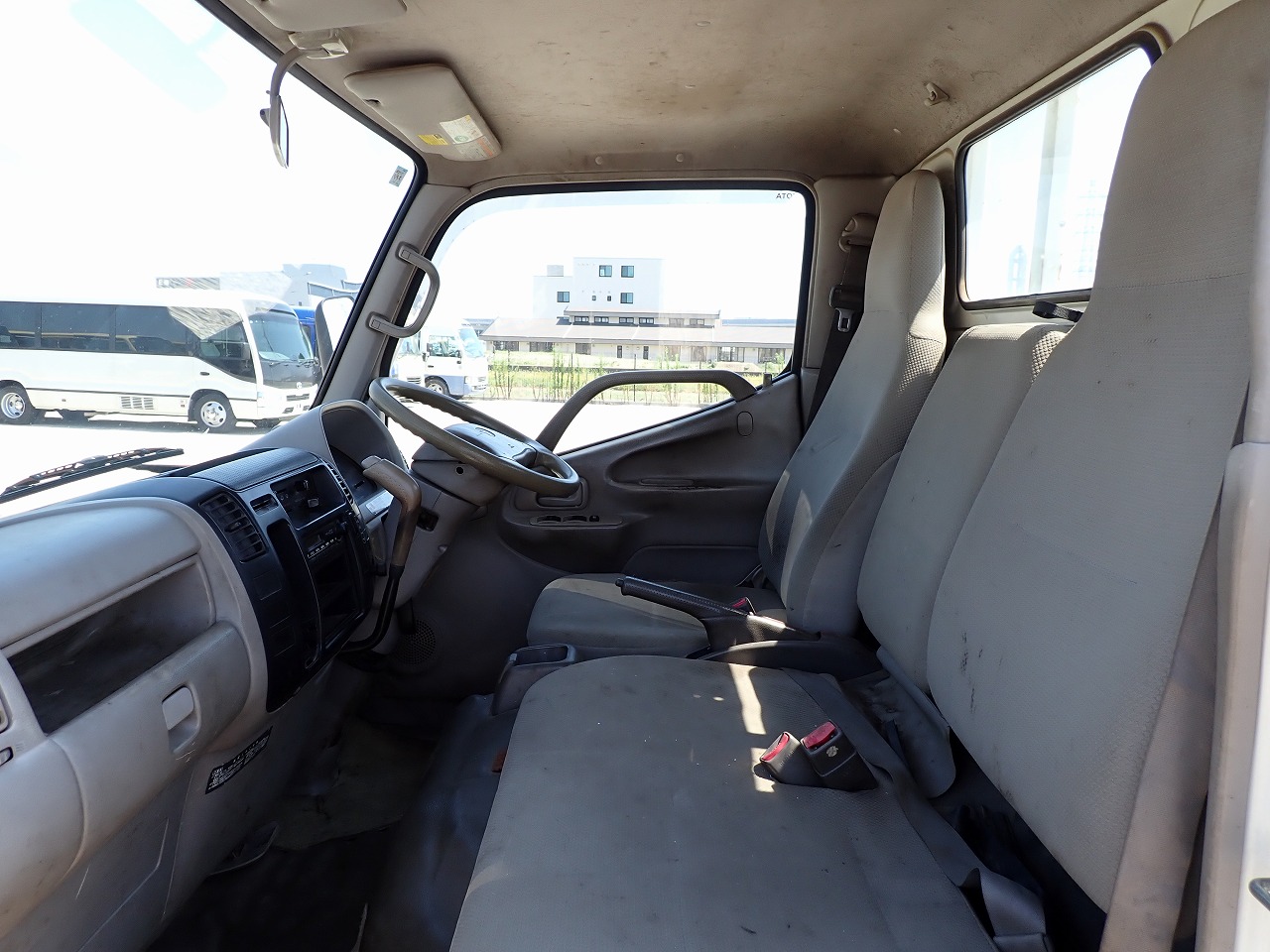 TOYOTA Dyna Truck