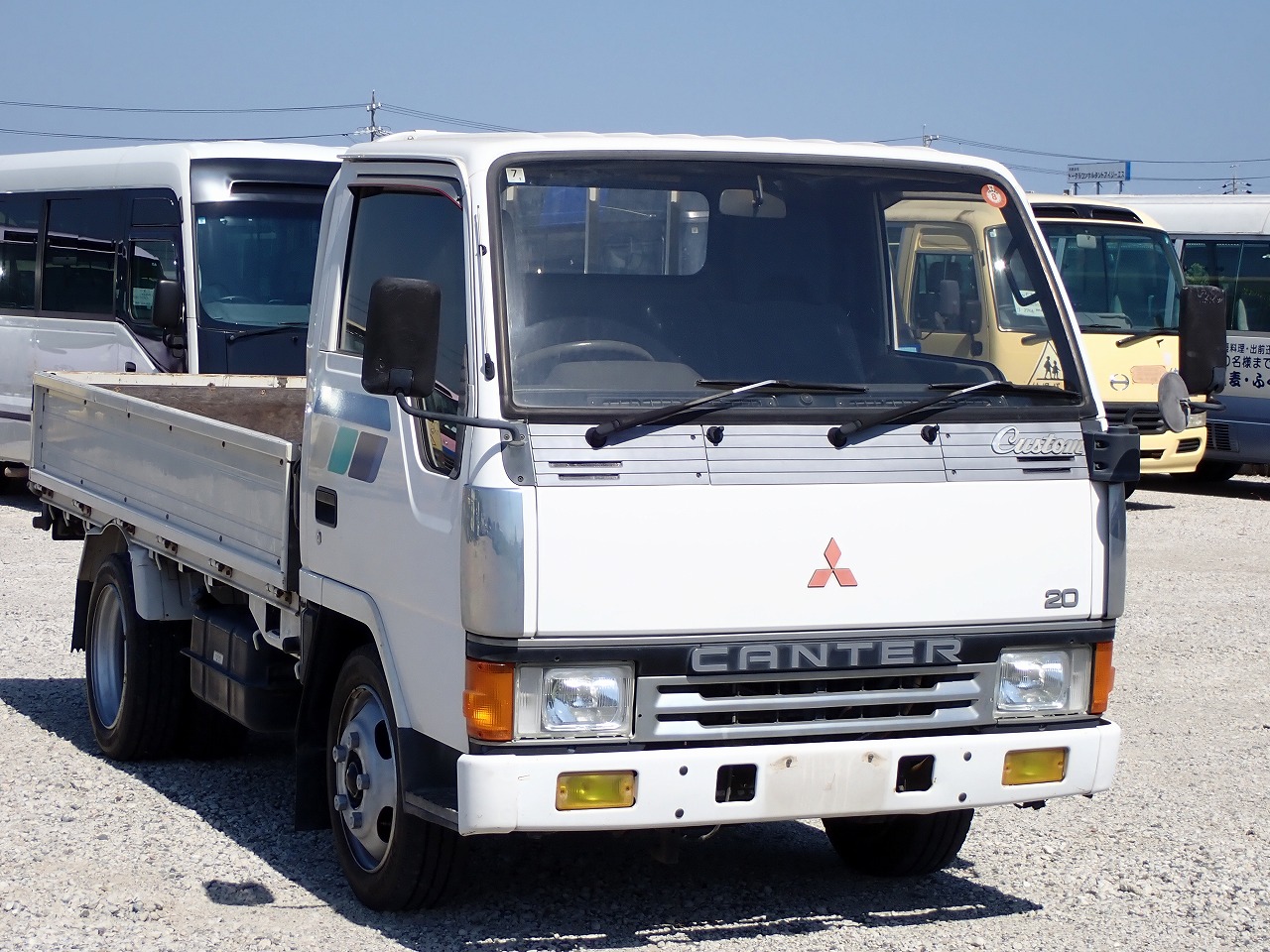 MITSUBISHI Canter