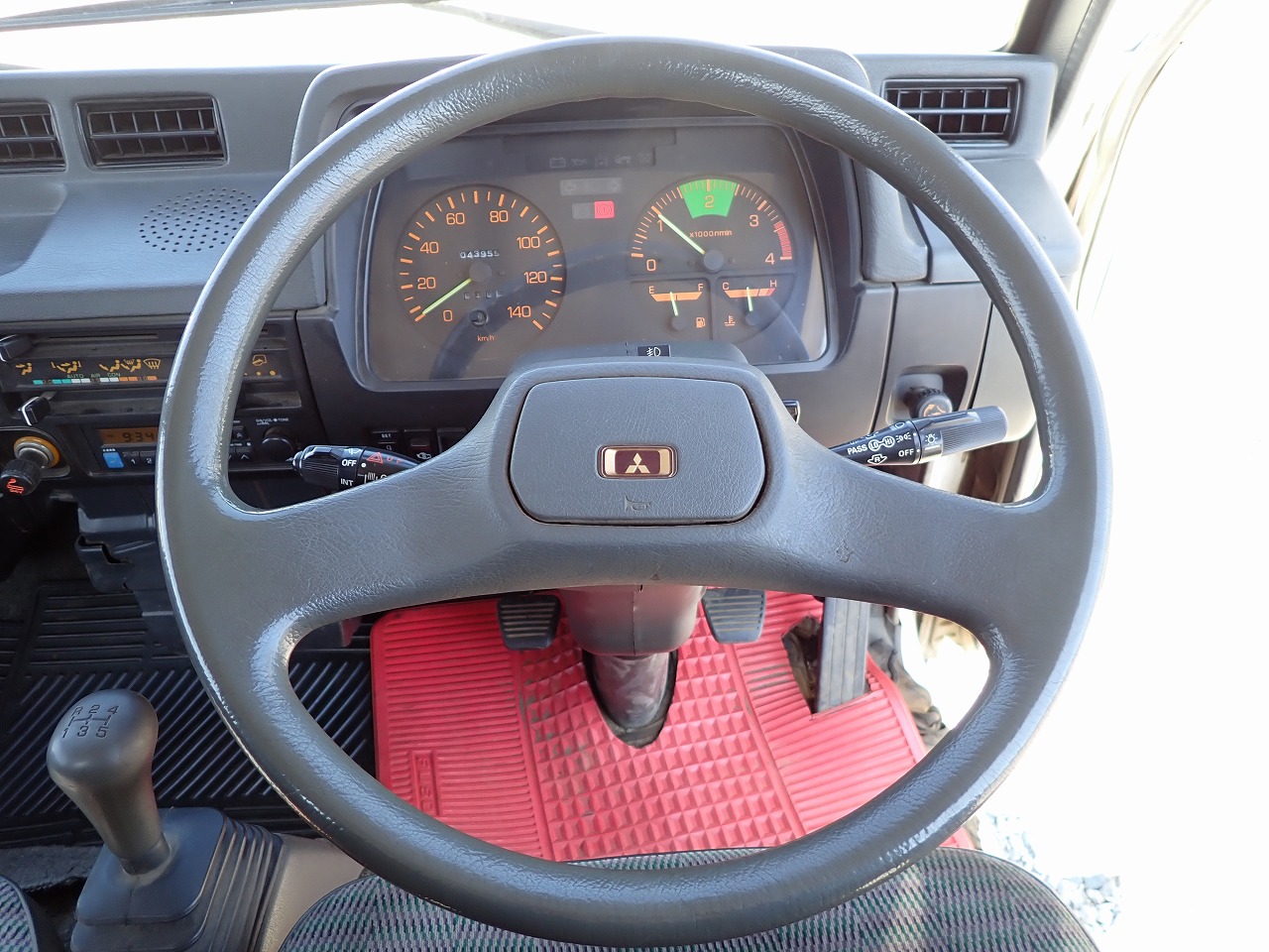 MITSUBISHI Canter