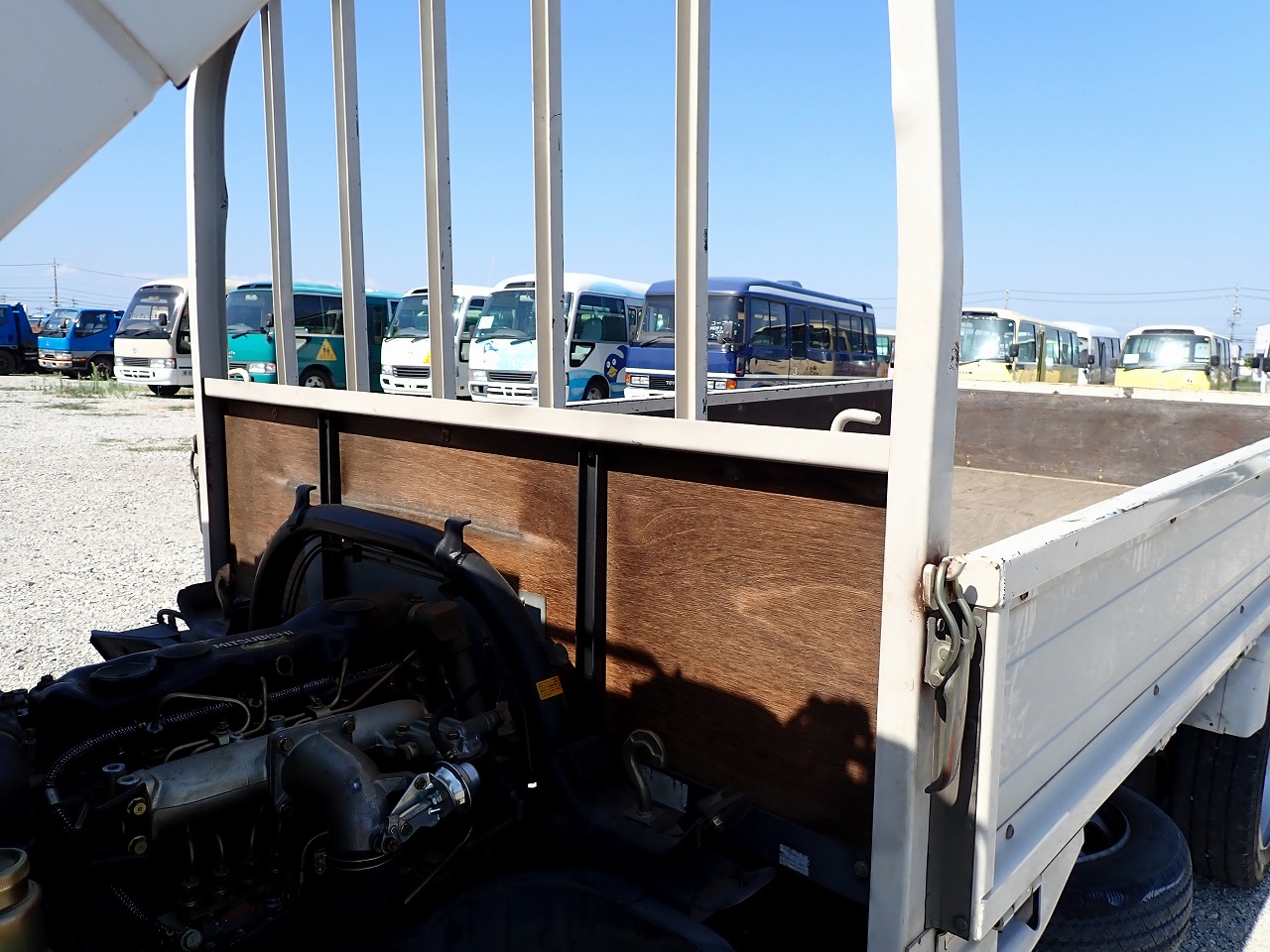 MITSUBISHI Canter