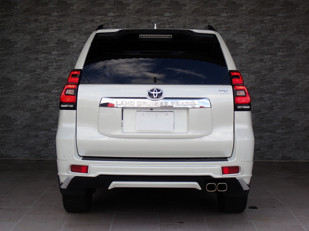 TOYOTA Land Cruiser Prado