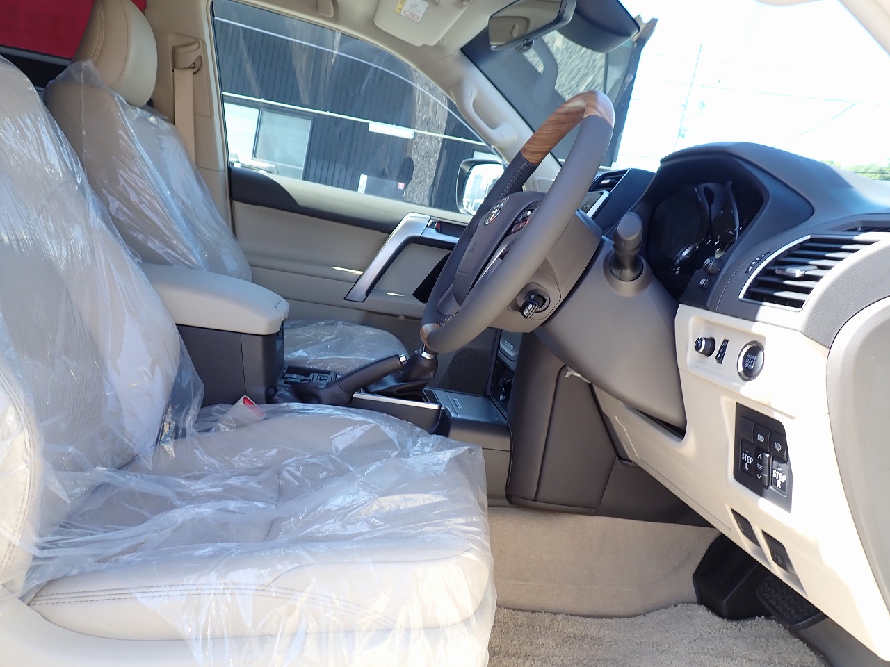 TOYOTA Land Cruiser Prado
