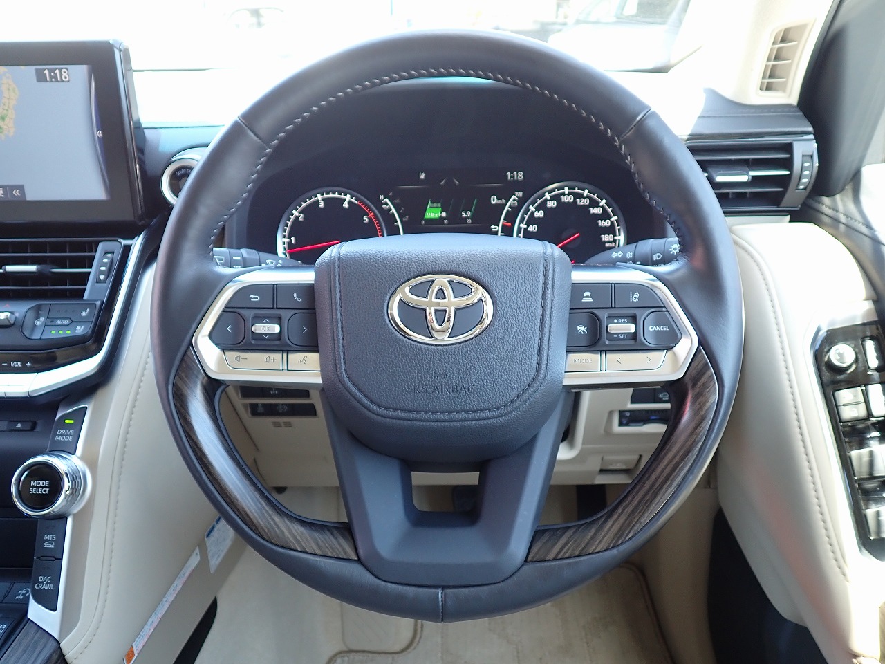 TOYOTA Land Cruiser