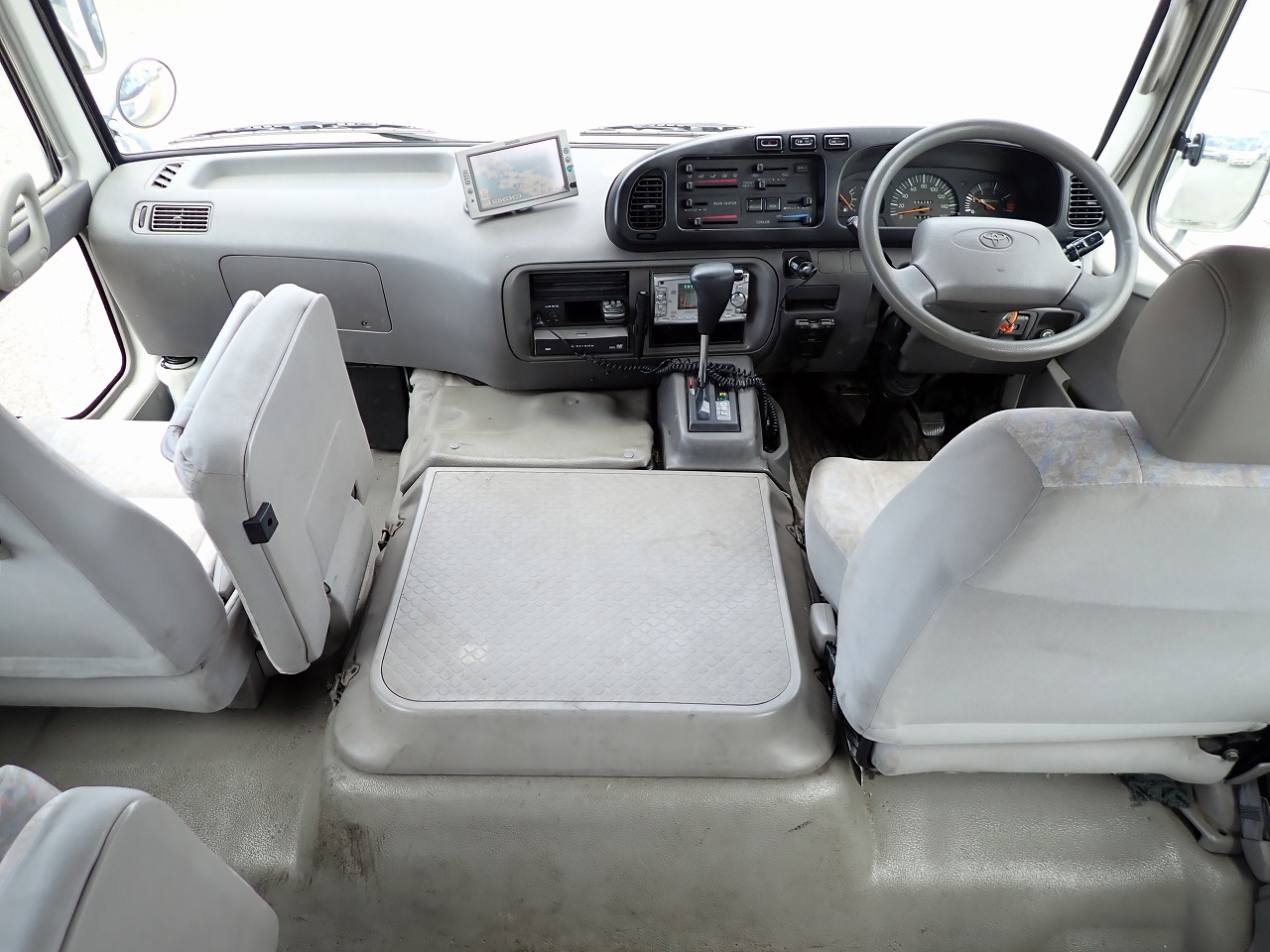 TOYOTA Coaster