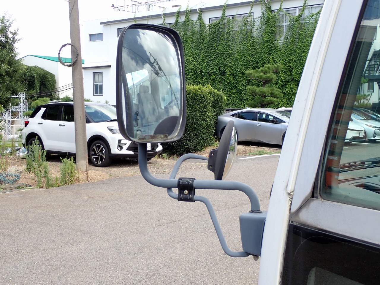 TOYOTA Coaster