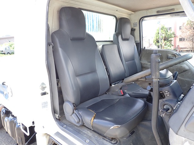 ISUZU Elf Truck