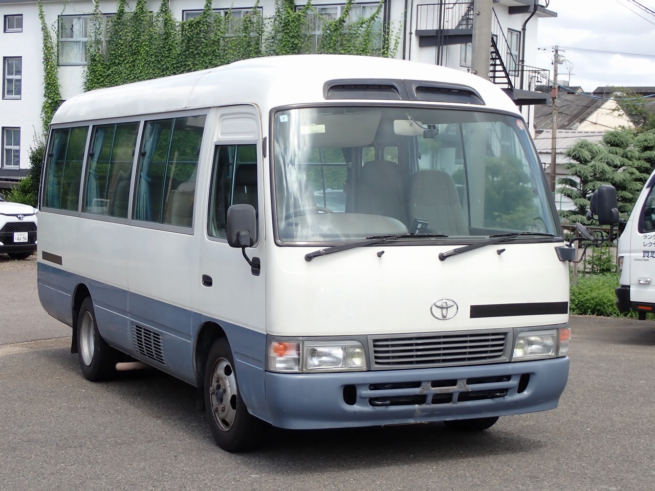 TOYOTA Coaster