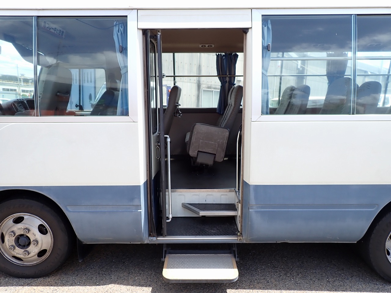 TOYOTA Coaster