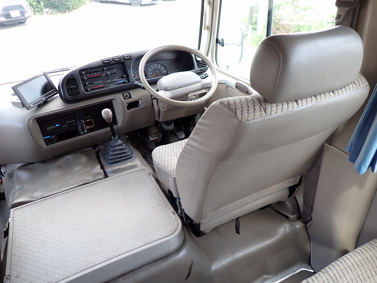 TOYOTA Coaster