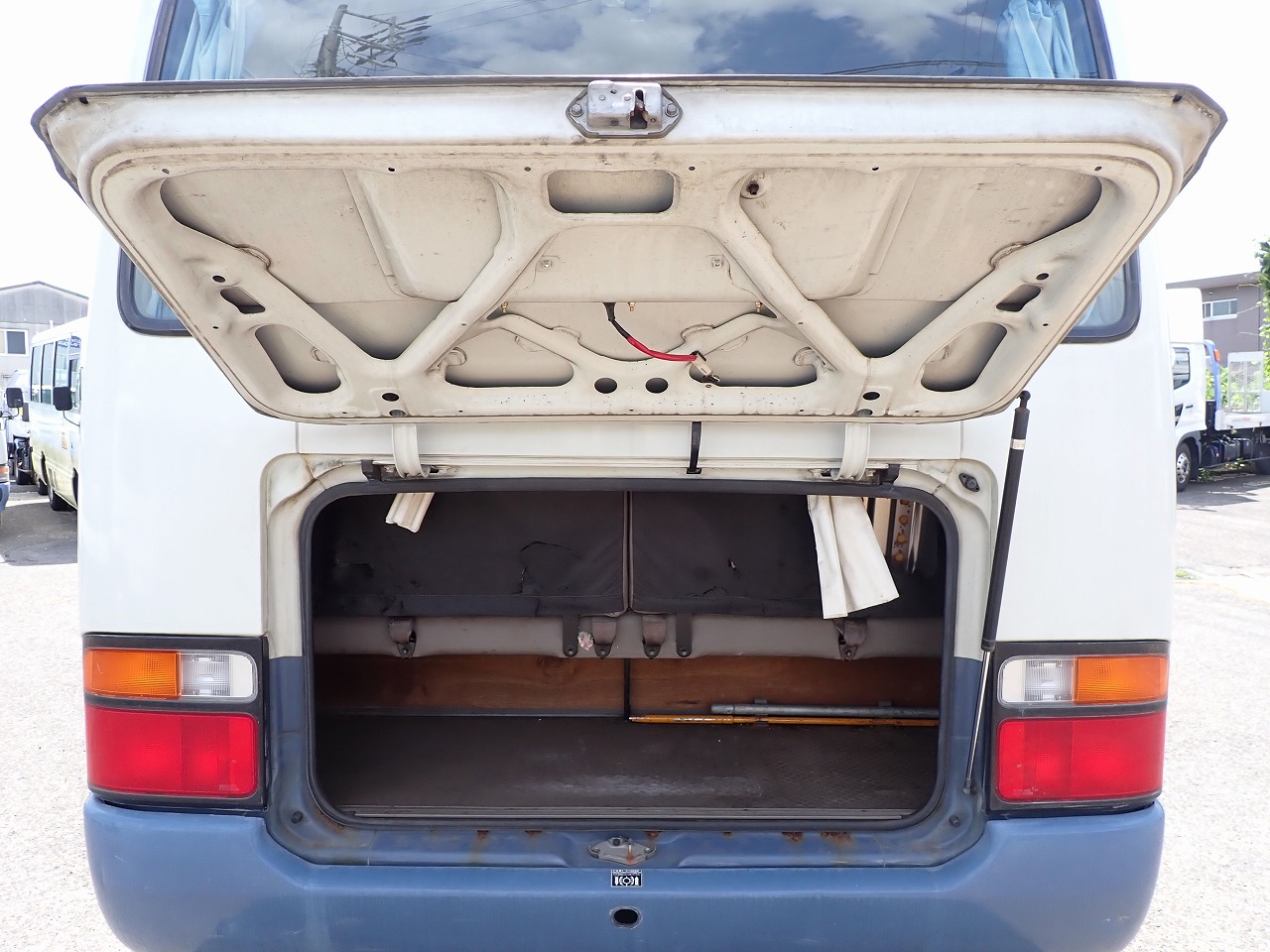 TOYOTA Coaster