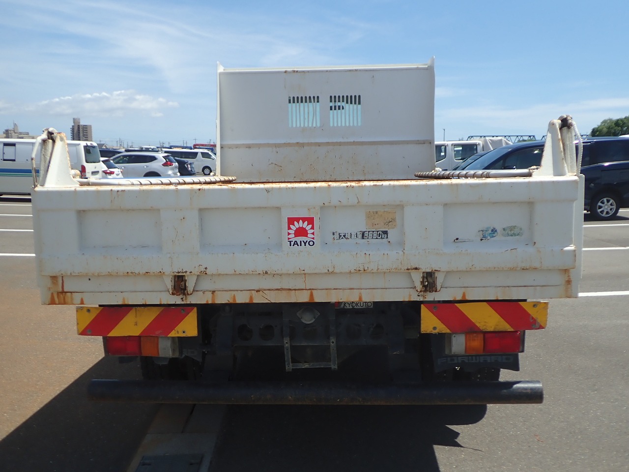 ISUZU Forward