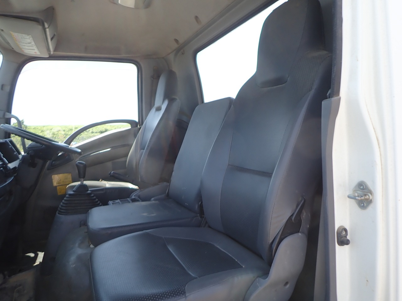 ISUZU Forward