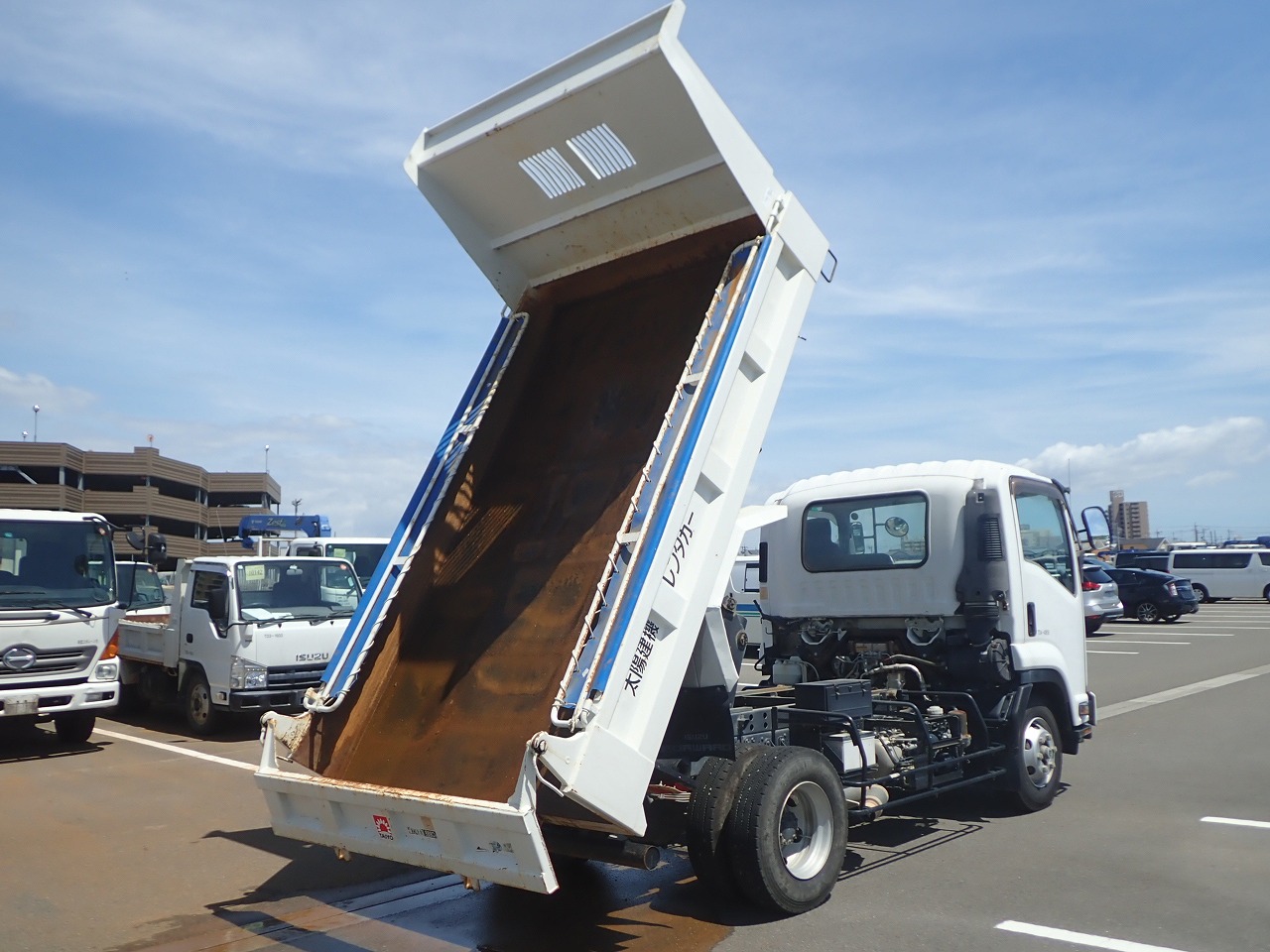 ISUZU Forward