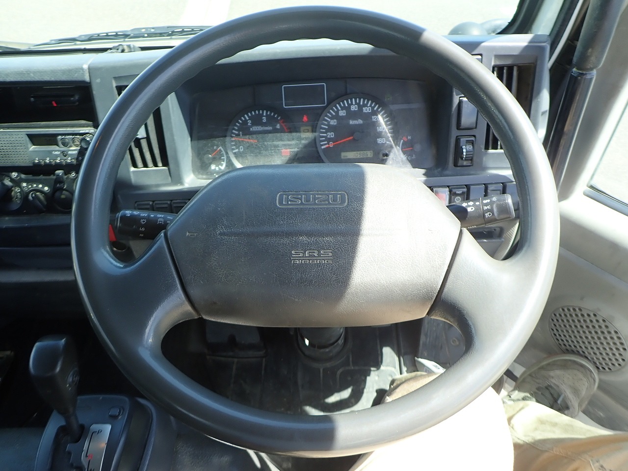 ISUZU Elf Truck