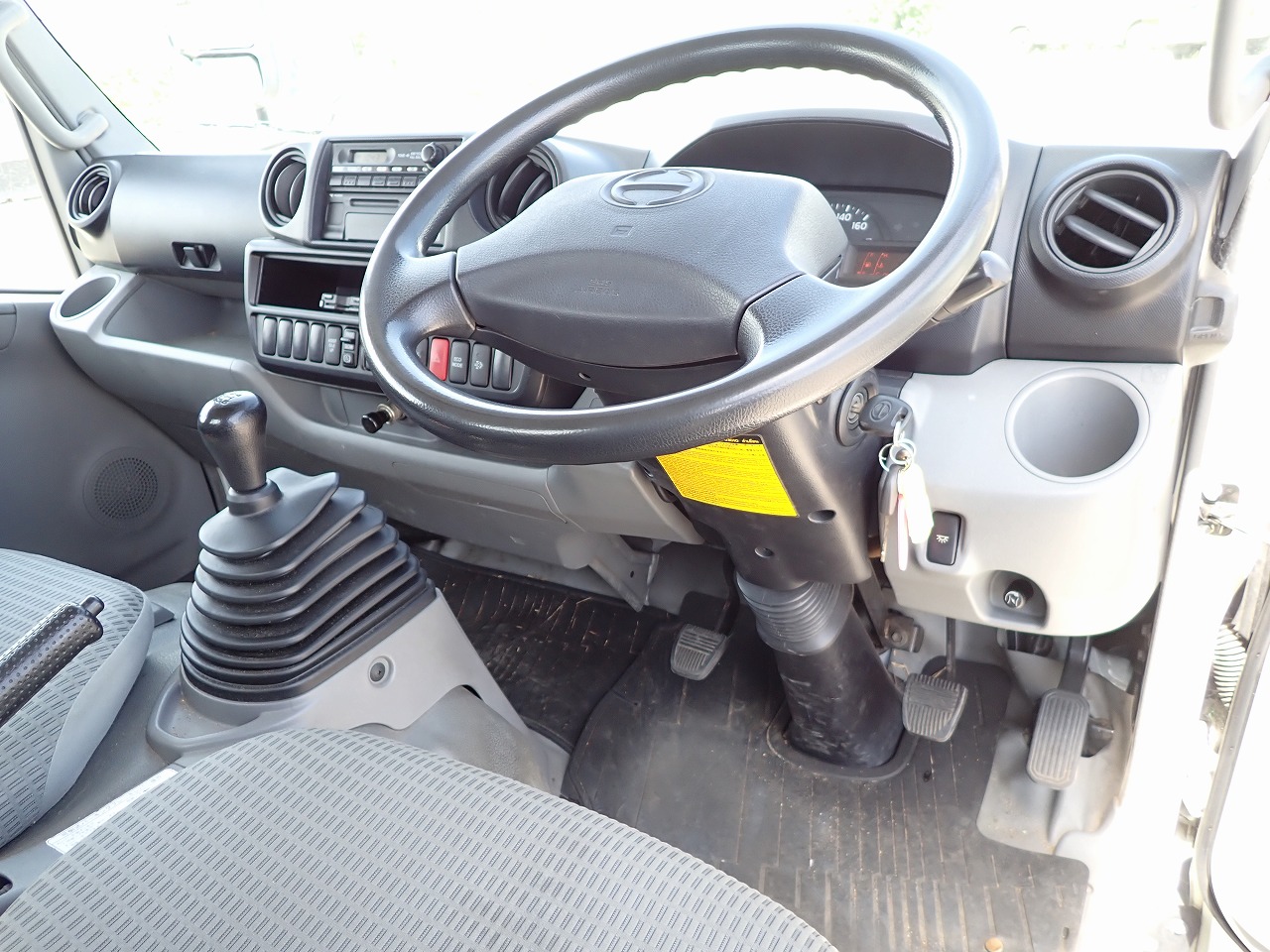 HINO Dutro