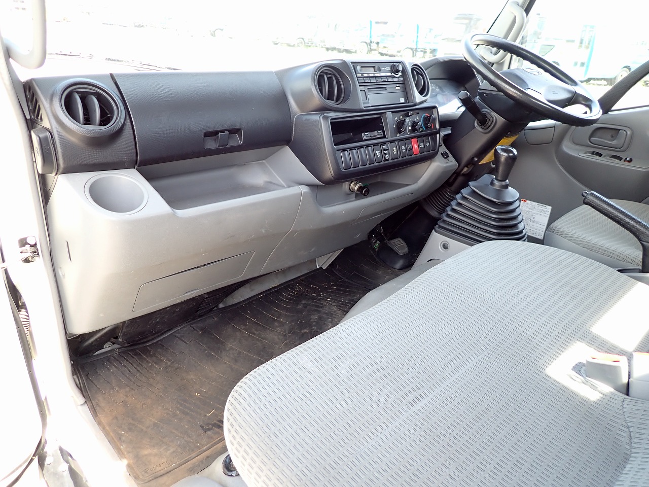HINO Dutro