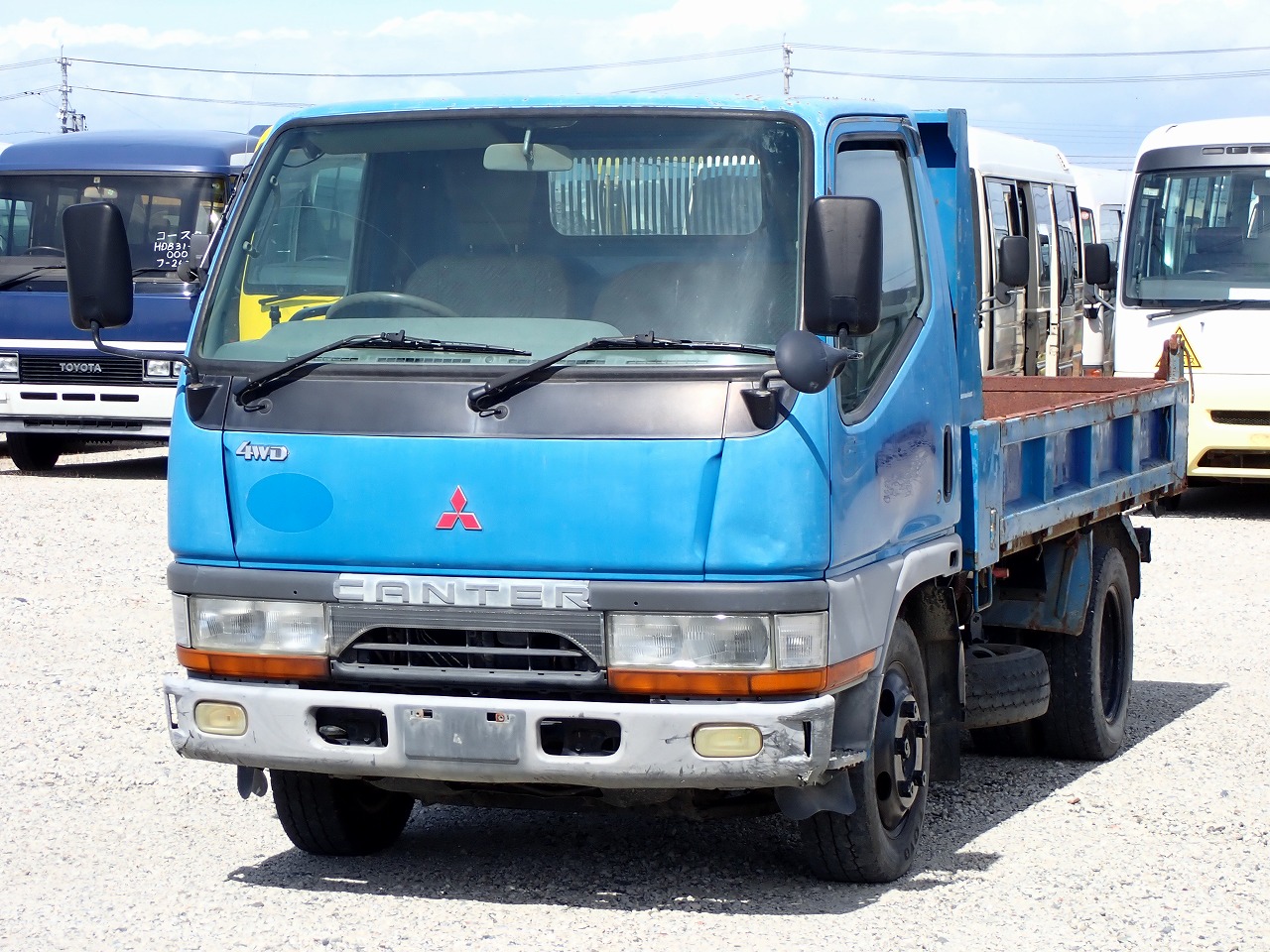 MITSUBISHI Canter