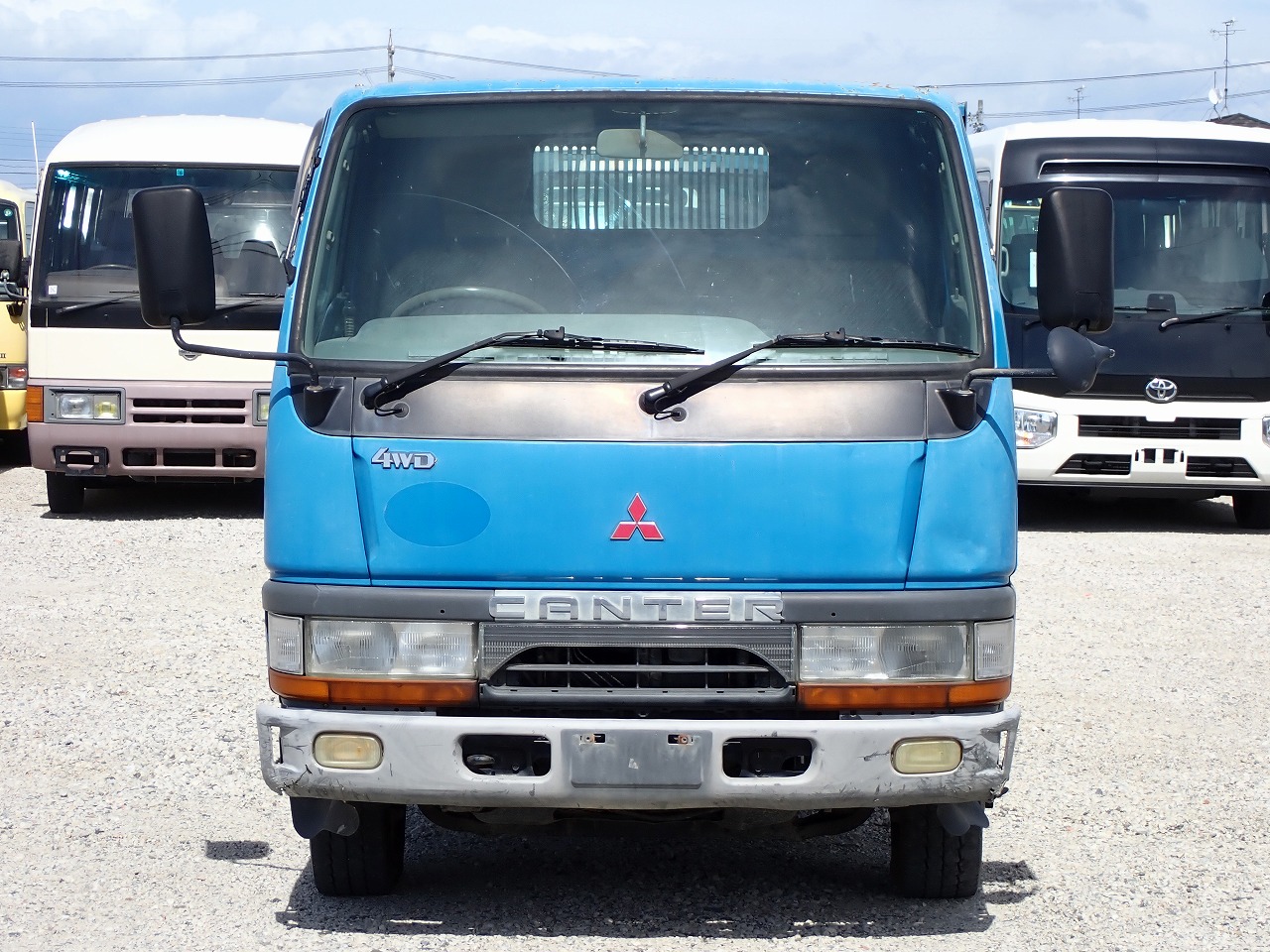MITSUBISHI Canter