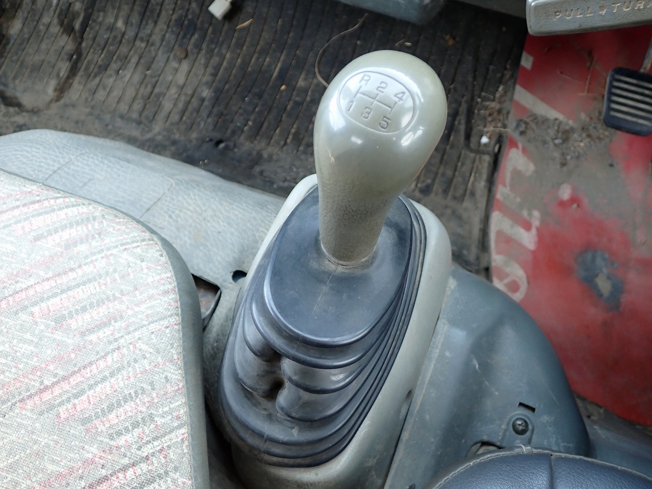 MITSUBISHI Canter