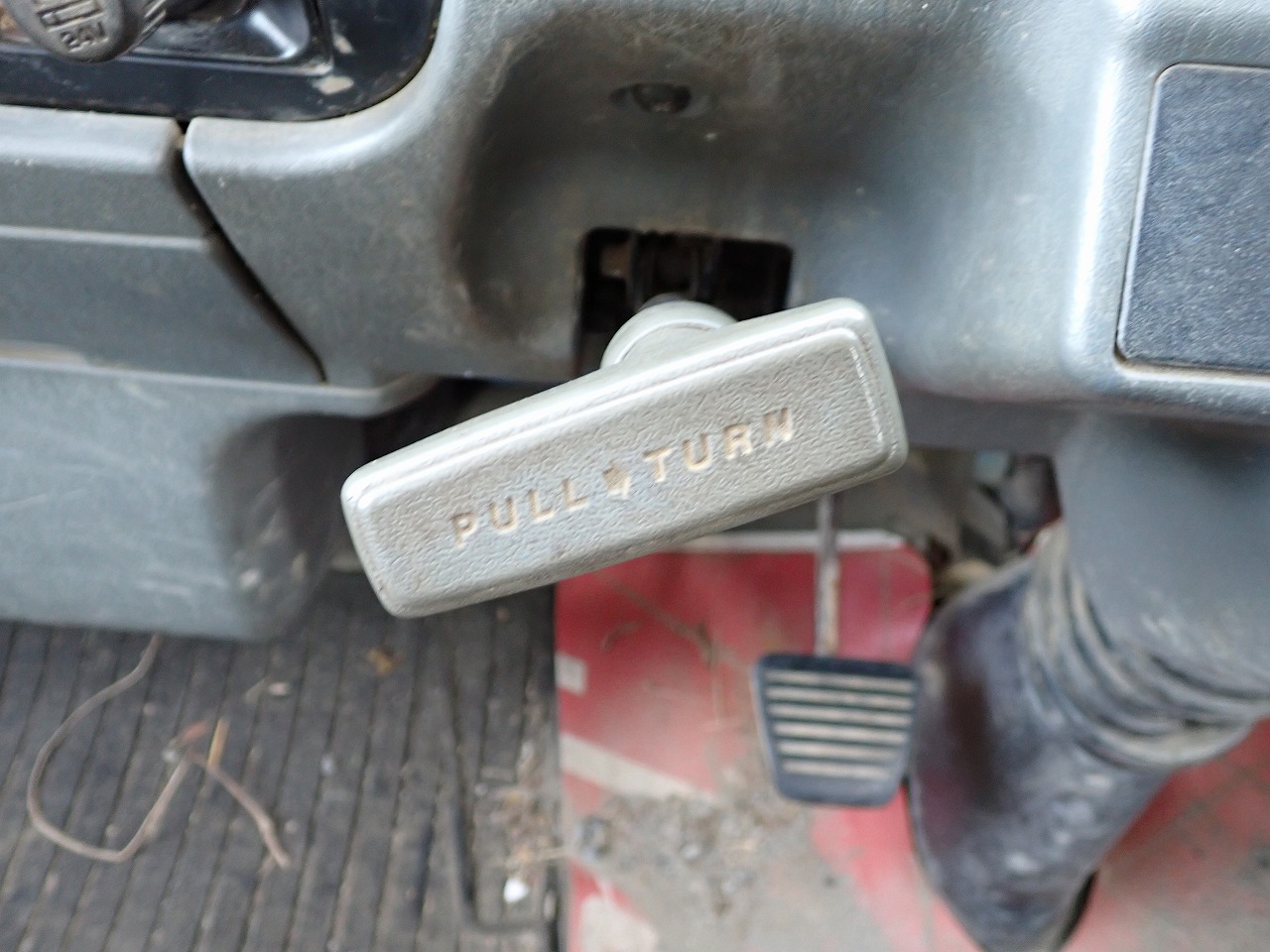 MITSUBISHI Canter