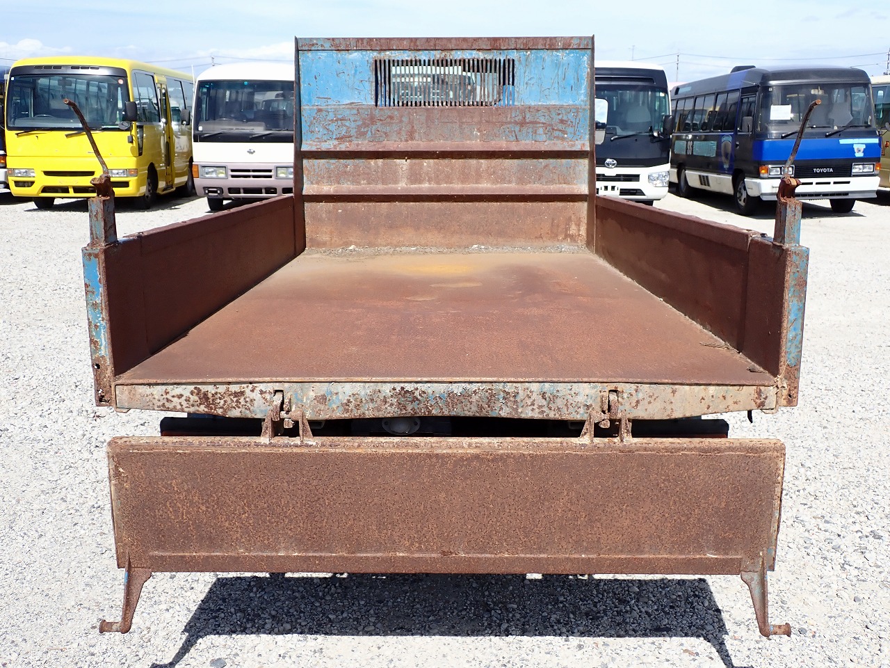 MITSUBISHI Canter