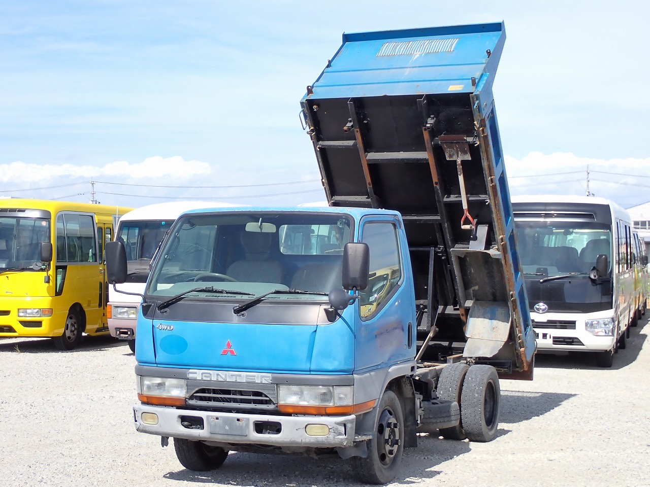 MITSUBISHI Canter