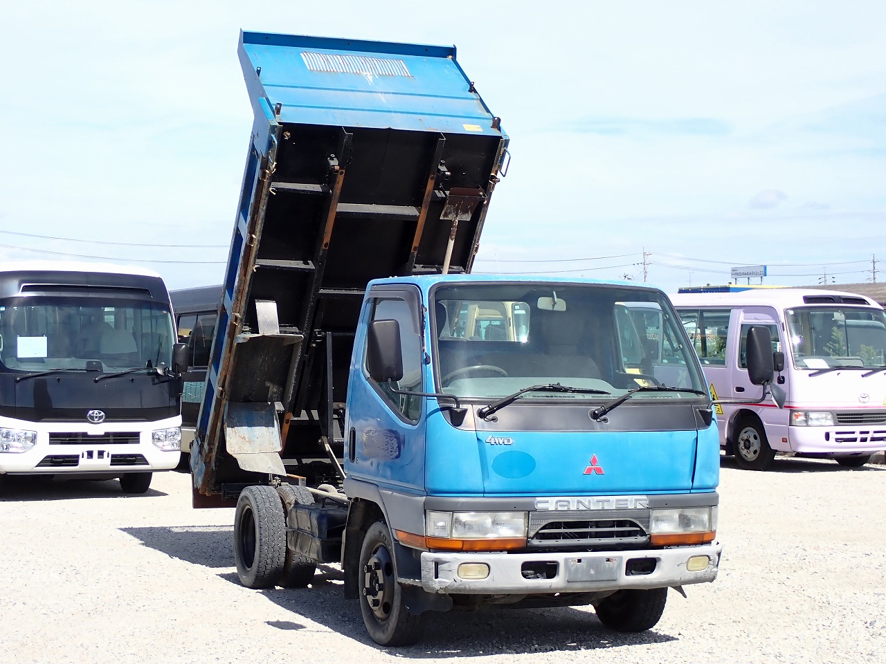 MITSUBISHI Canter