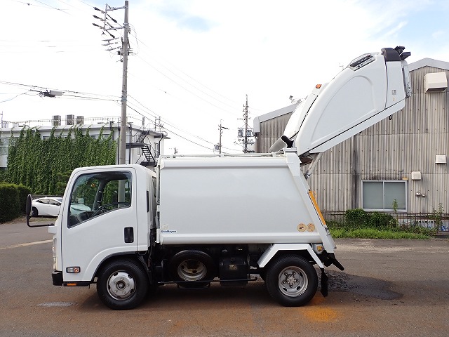 ISUZU Elf Truck