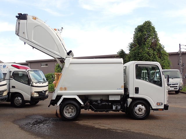 ISUZU Elf Truck