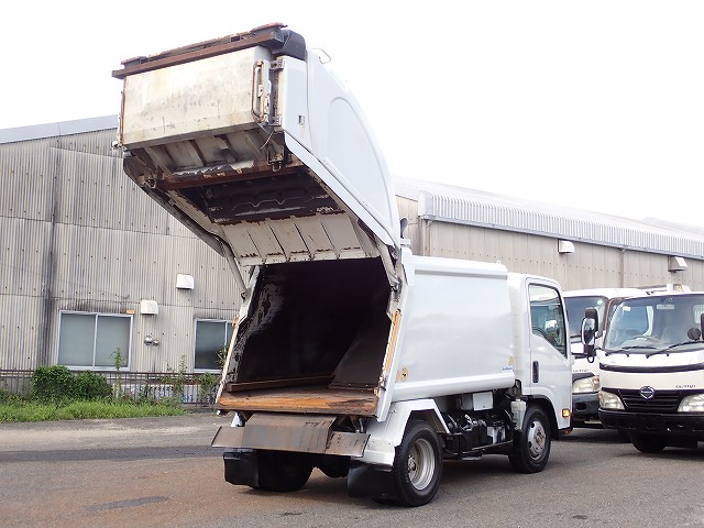 ISUZU Elf Truck