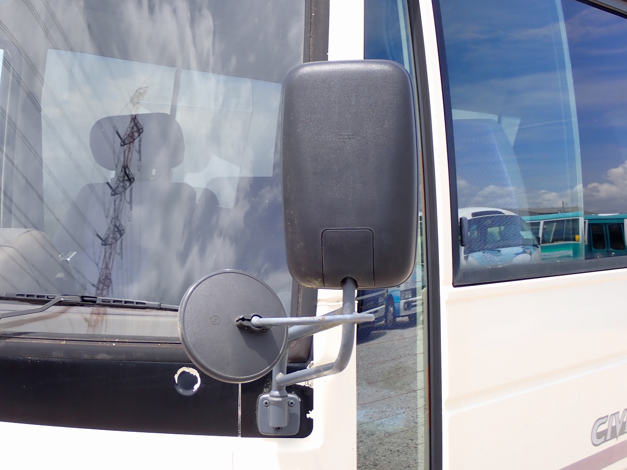 NISSAN Civilian Bus