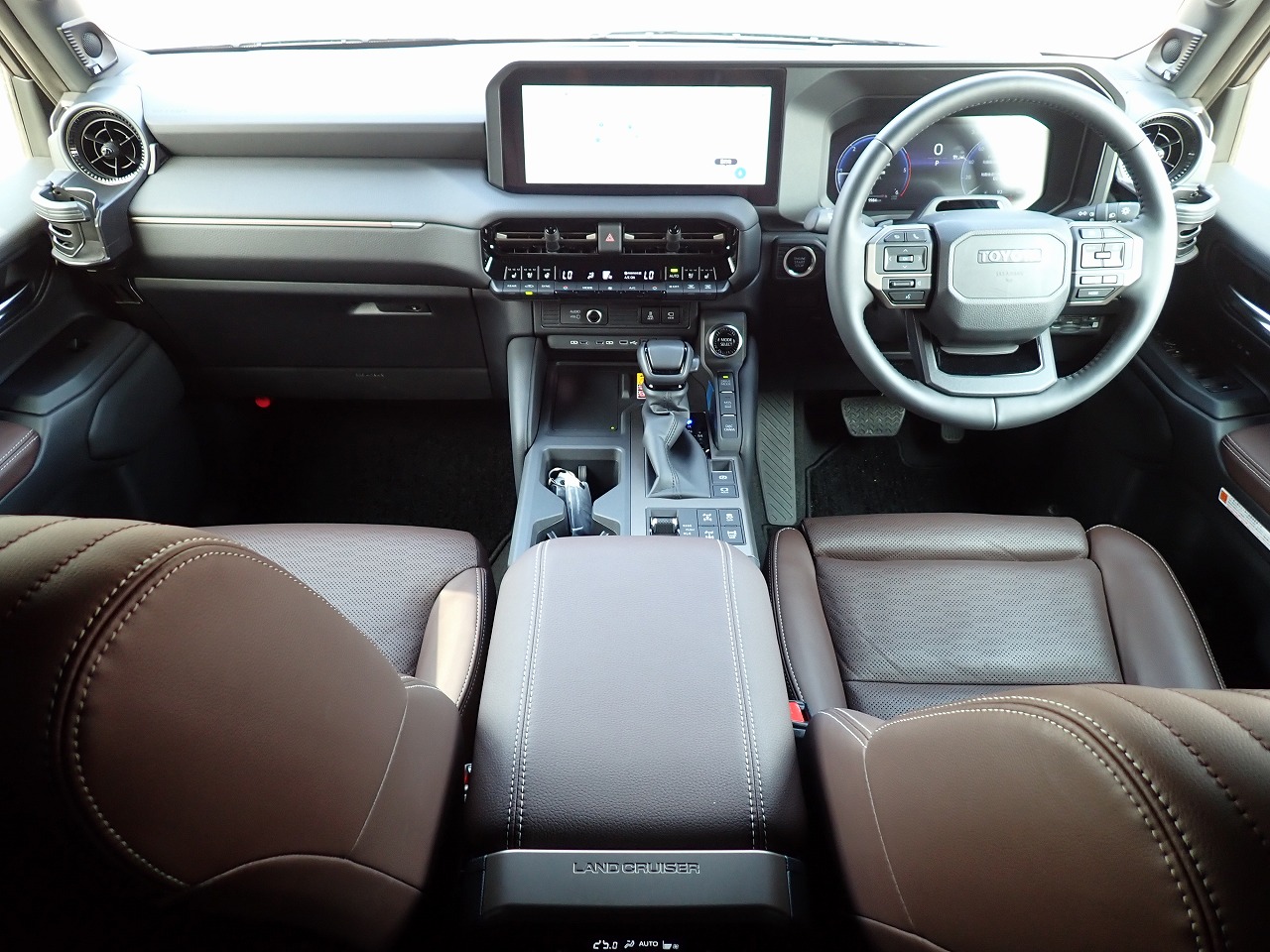 TOYOTA Land Cruiser 250