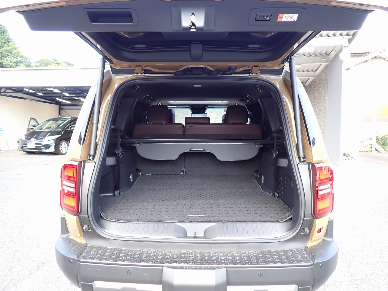 TOYOTA Land Cruiser 250