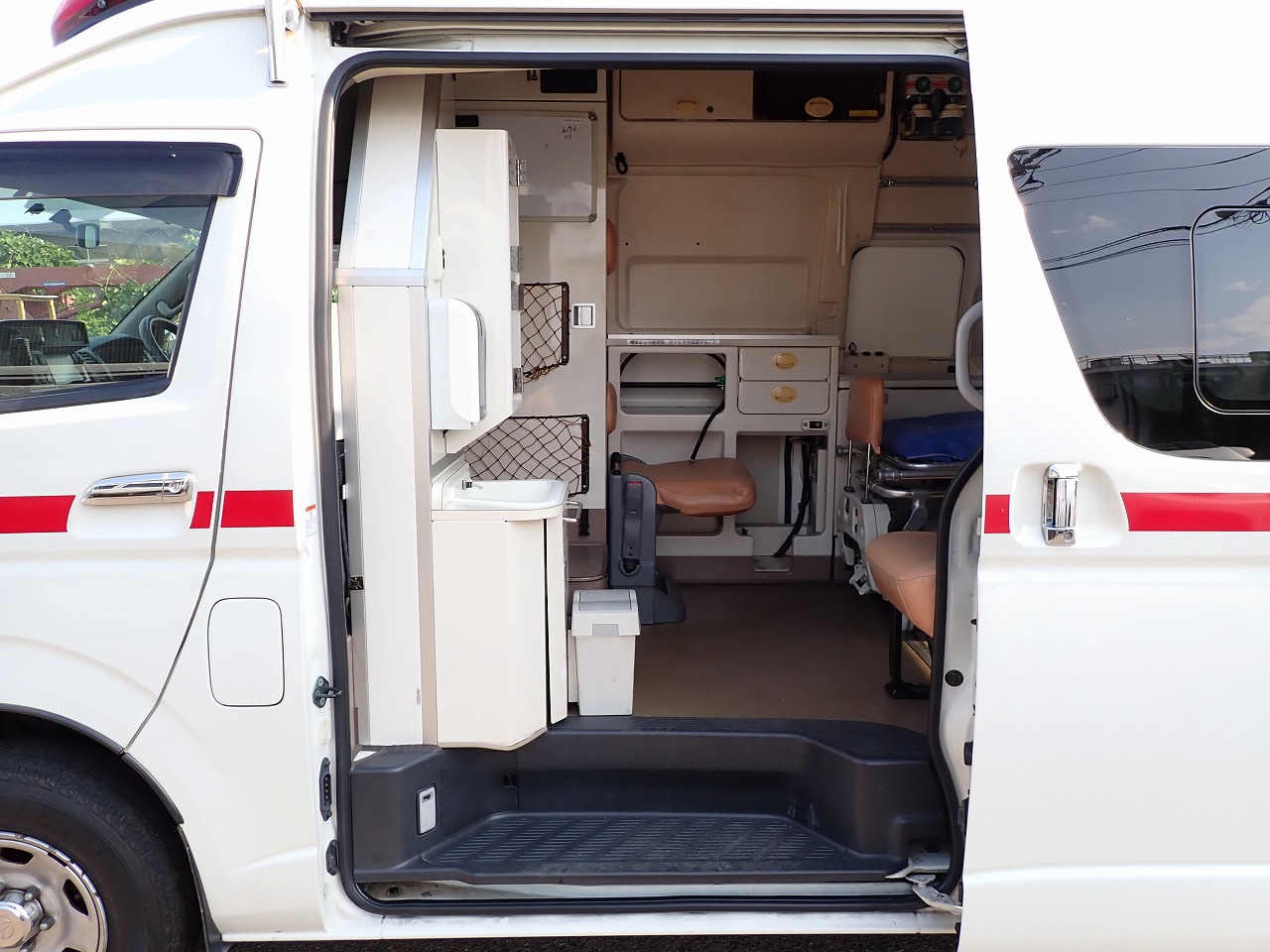 TOYOTA Regius Ace 