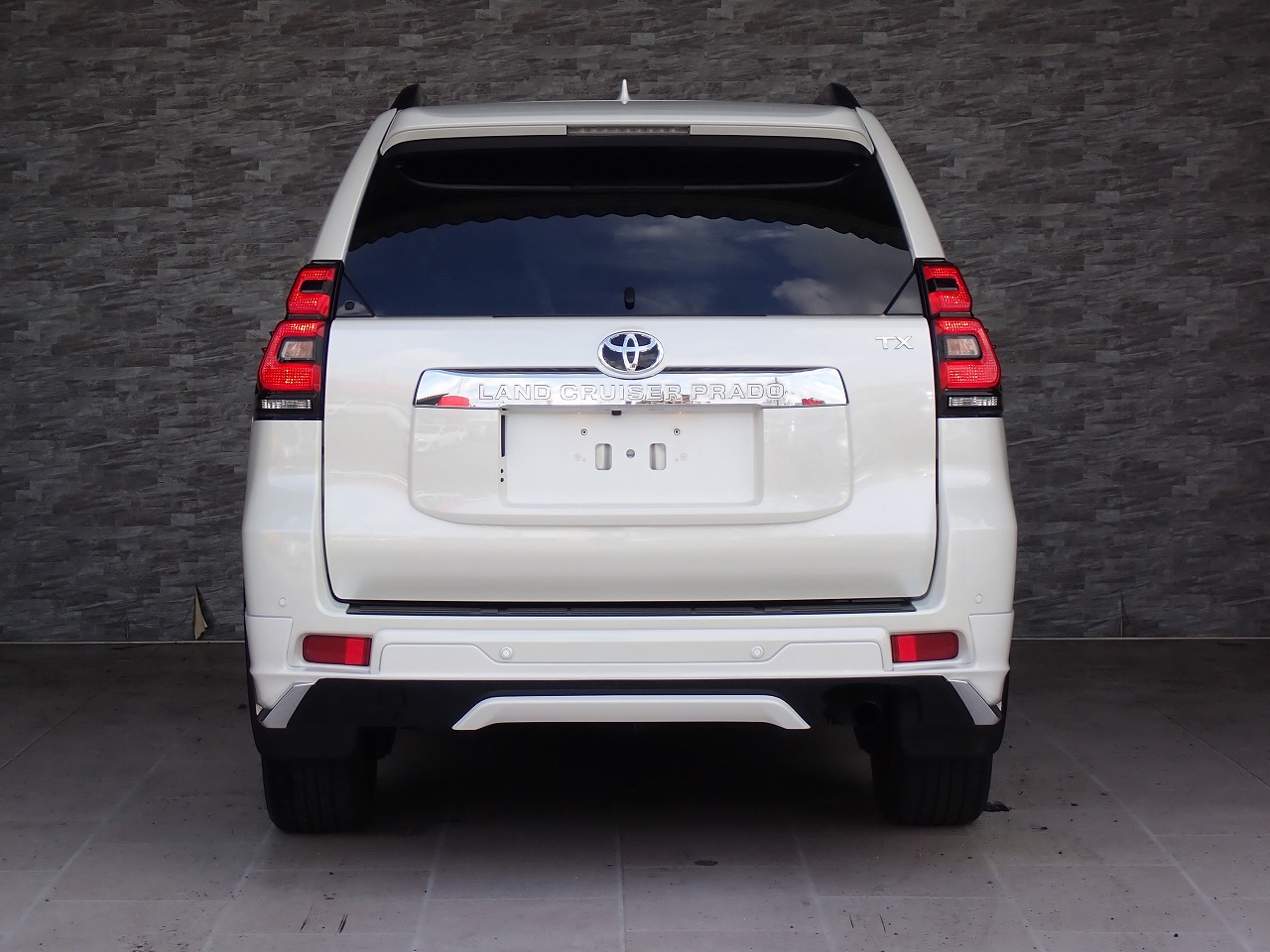 TOYOTA Land Cruiser Prado