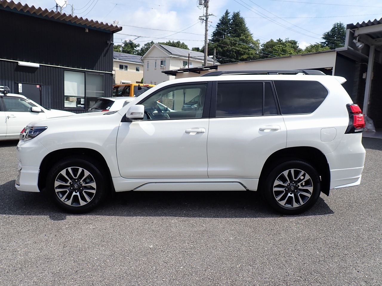 TOYOTA Land Cruiser Prado