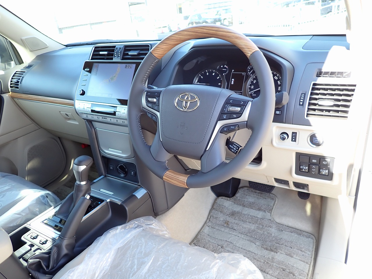 TOYOTA Land Cruiser Prado
