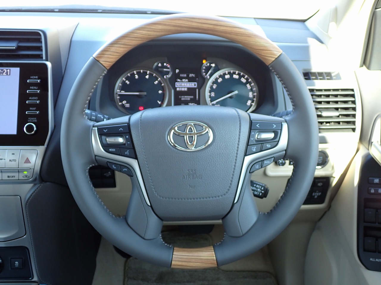 TOYOTA Land Cruiser Prado