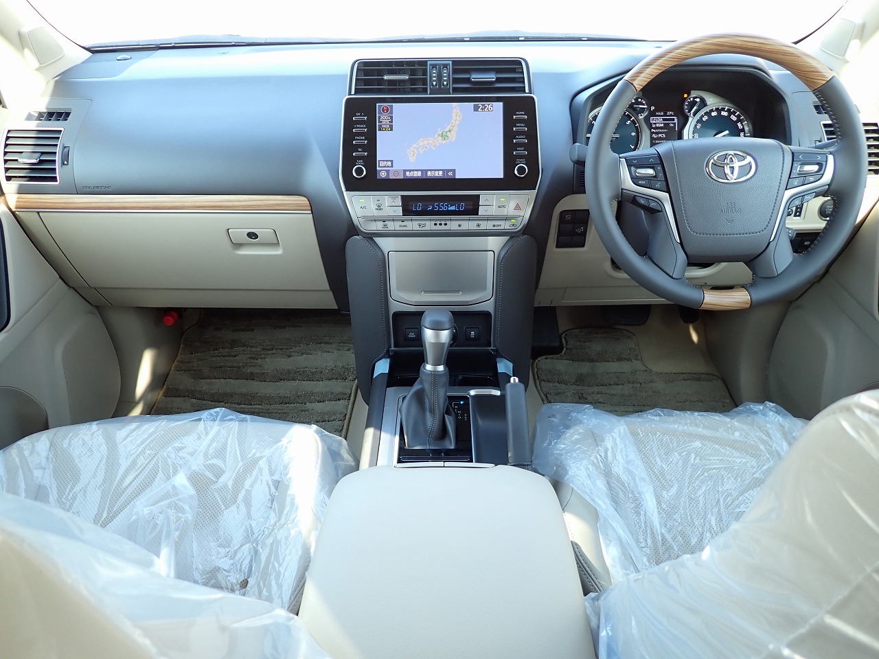 TOYOTA Land Cruiser Prado