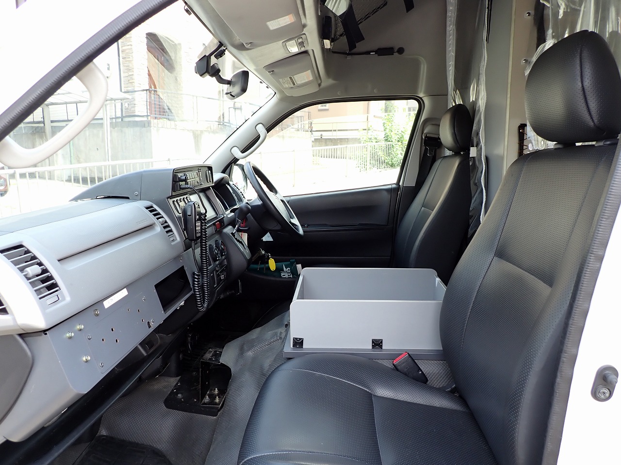 TOYOTA Regius Ace 
